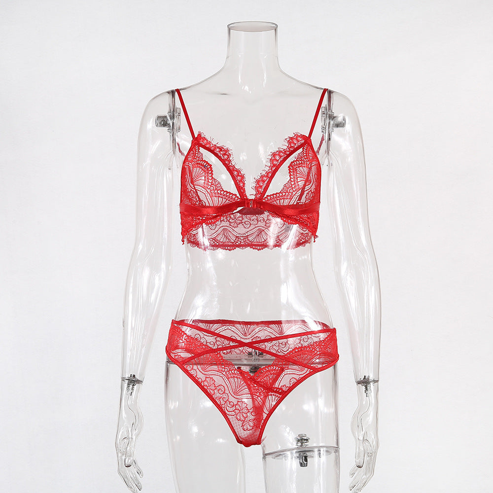 Lingerie sexy à bretelles en dentelle profonde V perspective