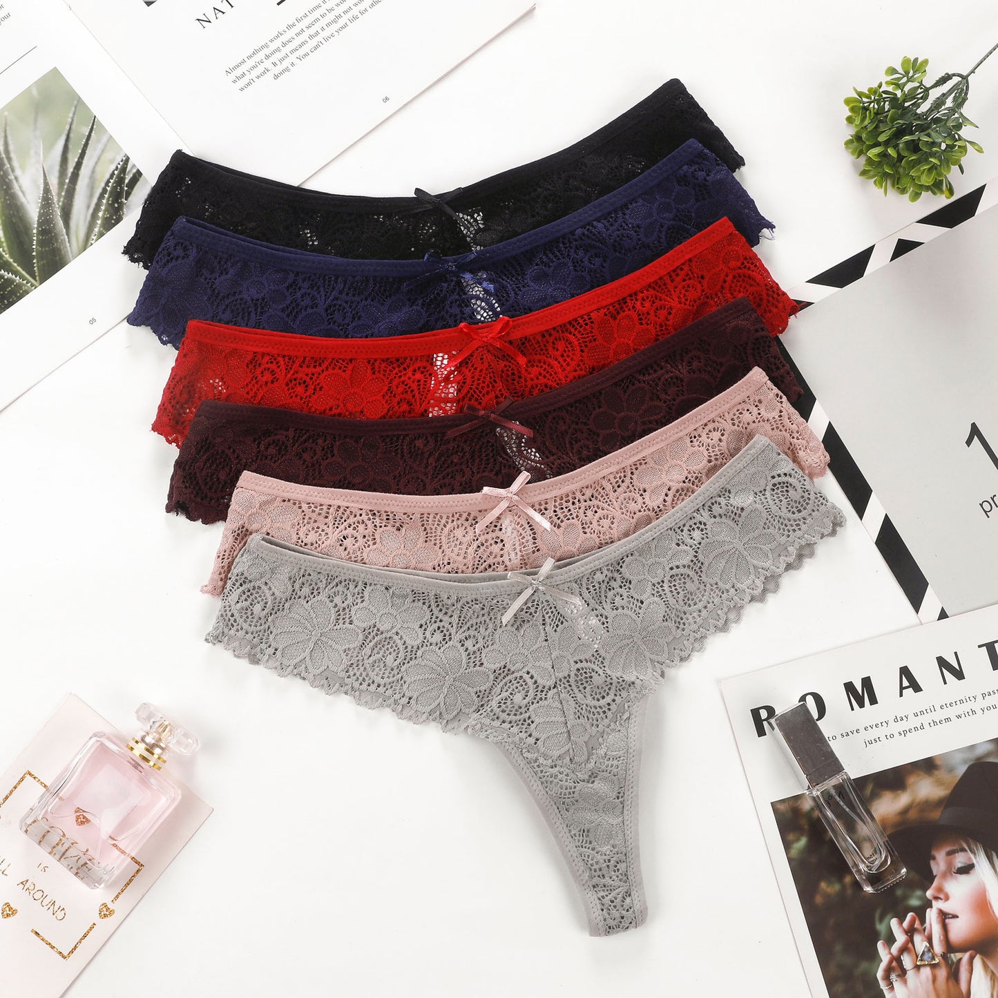European And American Style Sexy Lace Underwear Hot And Sexy Low Waist Plus Size Traceless Lace