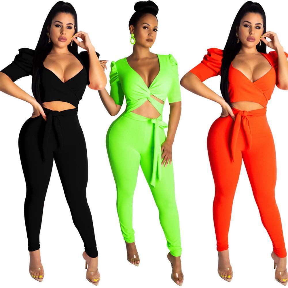 Ensemble de discothèque coupe slim avec bande en V profond et mode sexy