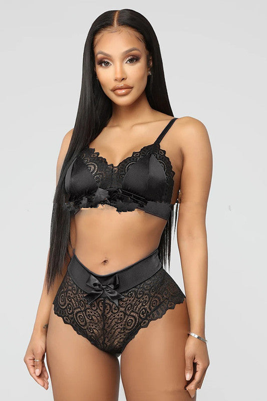 Nuevo estilo de lencería sexy Sujetador de encaje con tirantes sexy de dos piezas