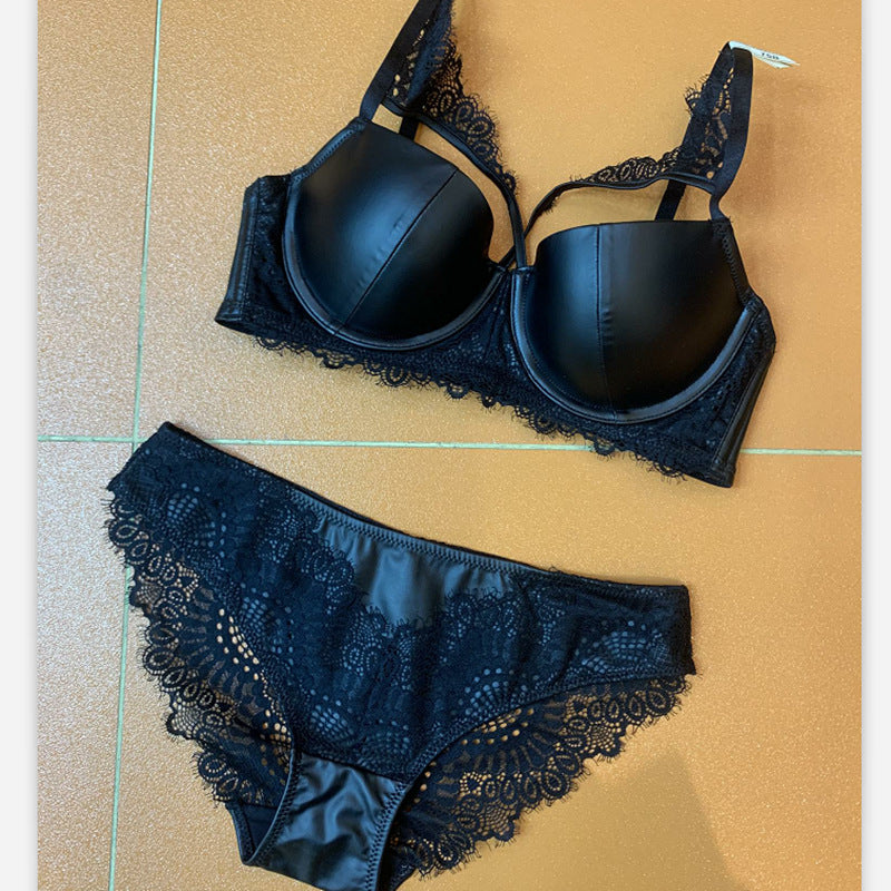 Nouvel ensemble de soutien-gorge en cuir brillant à la mode sexy