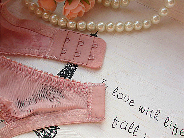 Soutien-gorge à coupe ultra-fine Xianmei racine de lotus broderie rose nouvel ensemble de soutien-gorge transparent sexy