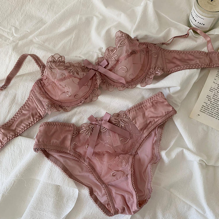 Sous-vêtements sexy européens et américains sans coussinet de poitrine, ensemble de soutien-gorge en maille froncée en dentelle ultra fine, culotte de sous-vêtements réglable de grande taille