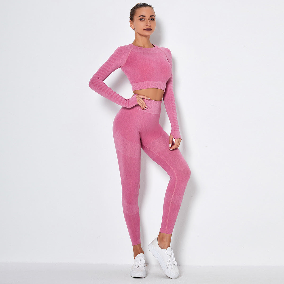 Conjunto de yoga con sujetador y pantalones cortos transpirables sexy de punto sin costuras
