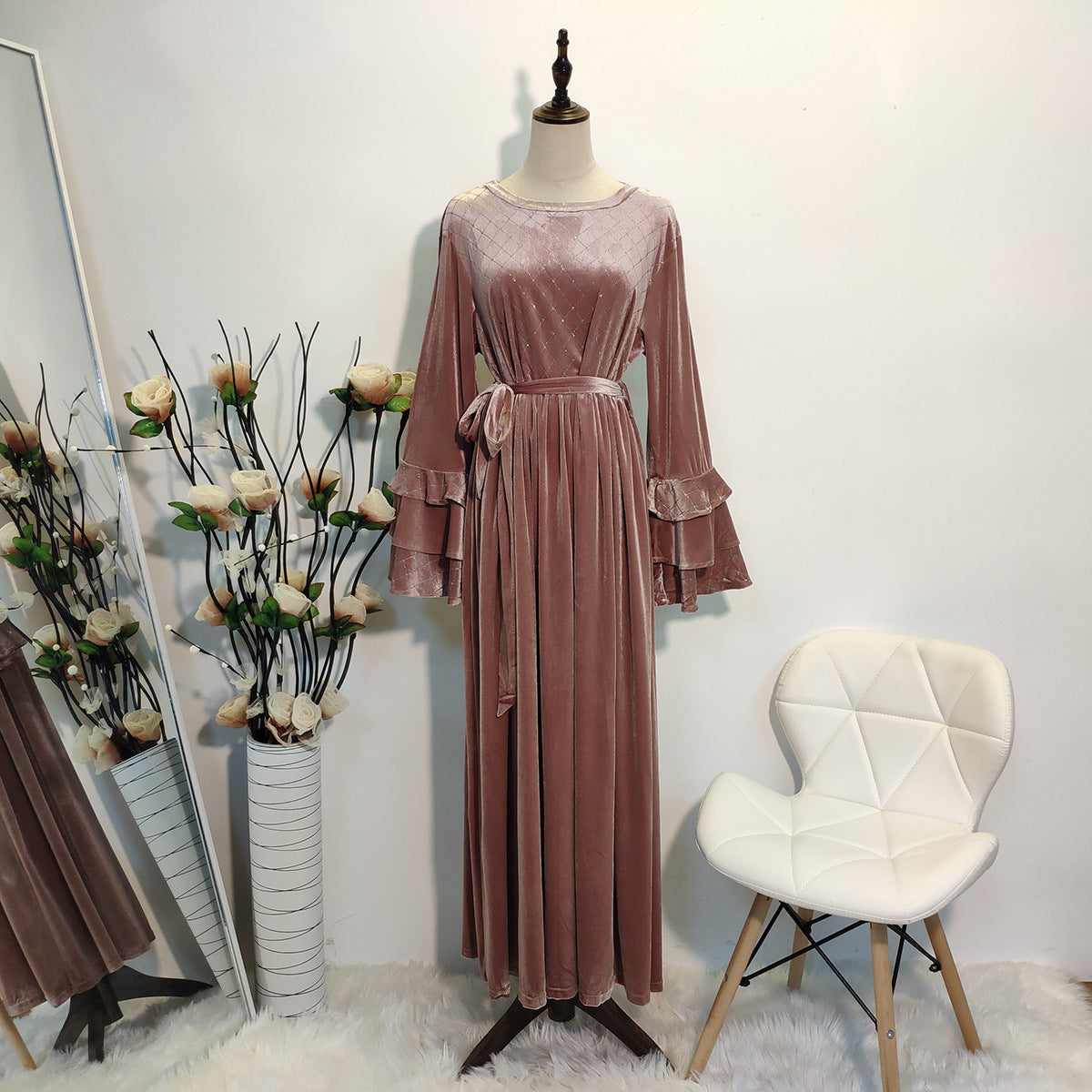 Fashion Oversized Women's Hot Stamped Flare Sleeves Golden Velvet Casual Dress