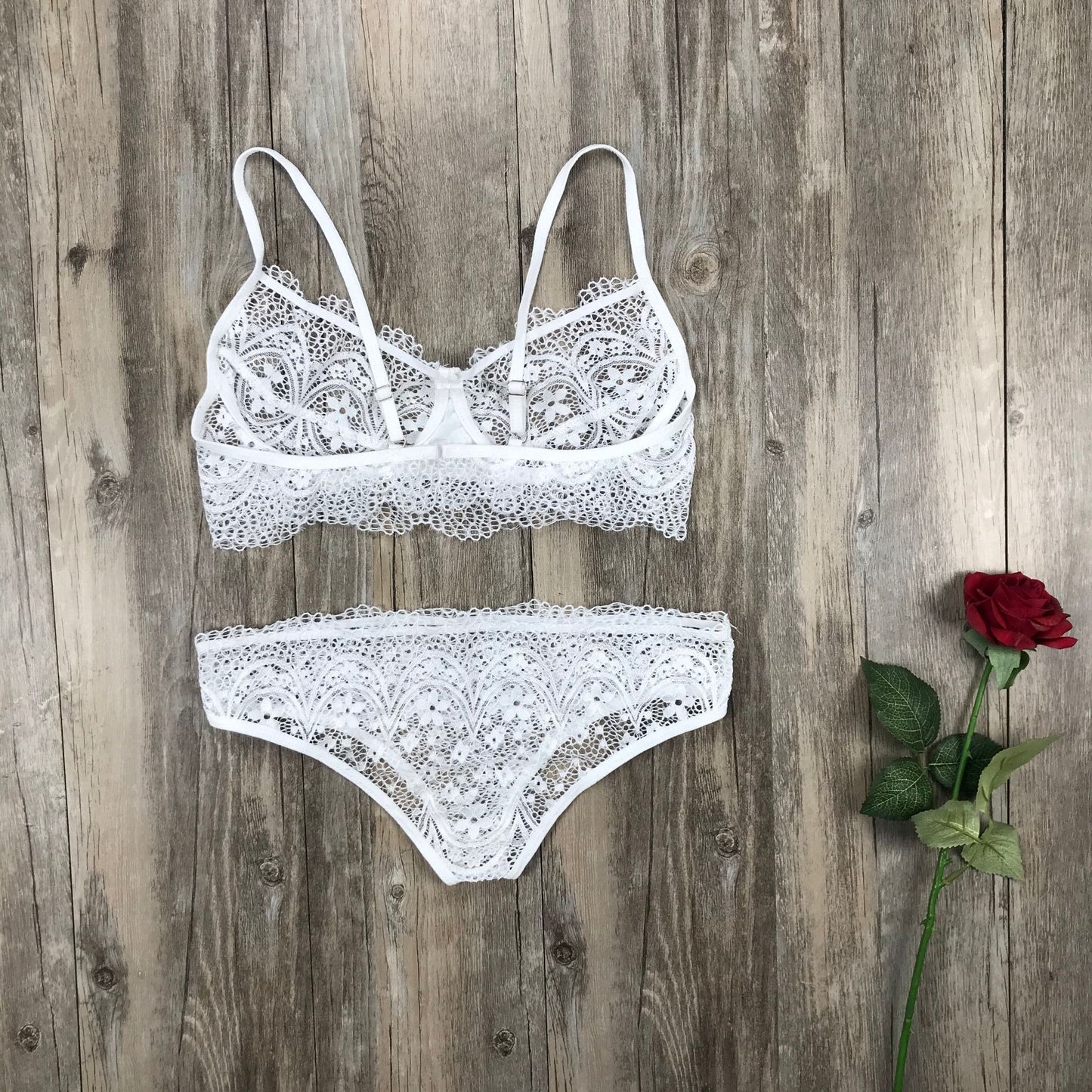 Ensemble de lingerie en dentelle de cils de couleur pure explosive