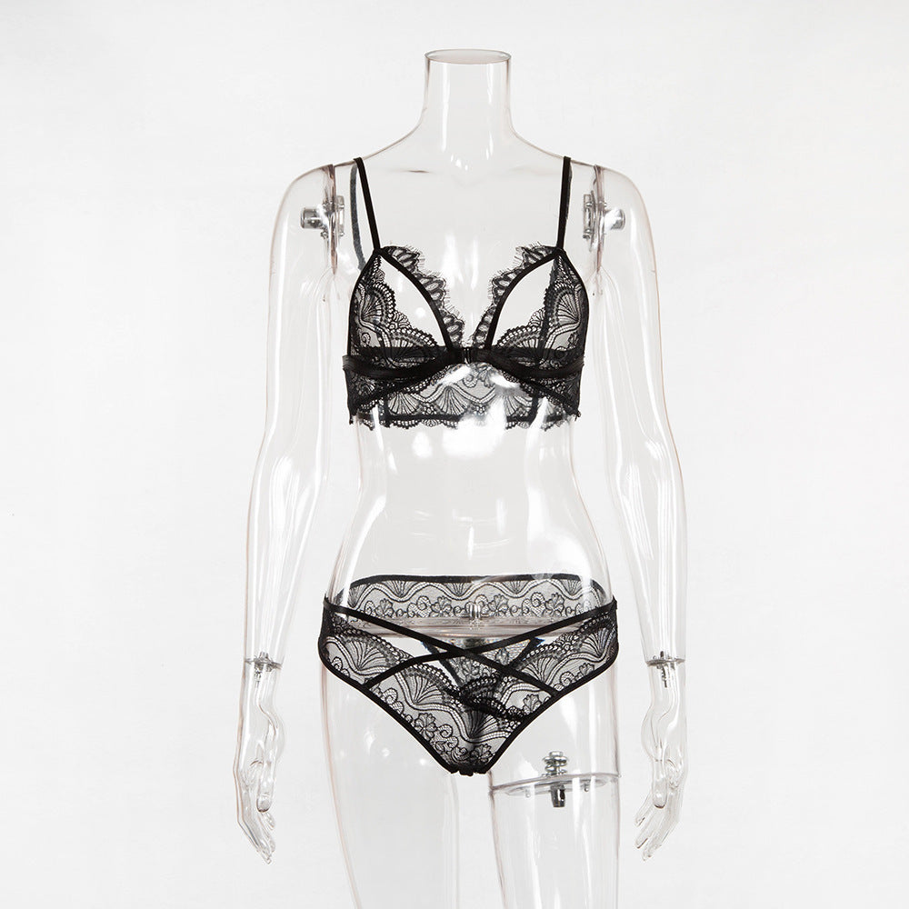 Lingerie sexy à bretelles en dentelle profonde V perspective