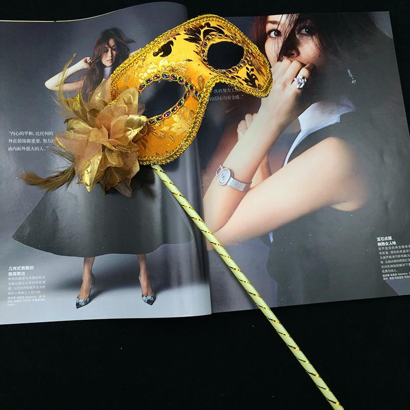 Female Side Flower Half Face Chinese Style Mysterious Temperament Holding Mask