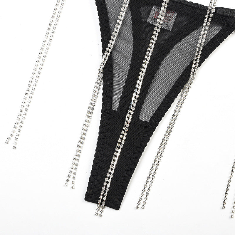 Ensemble deux pièces de lingerie en maille fine avec chaîne à la mode pour femmes
