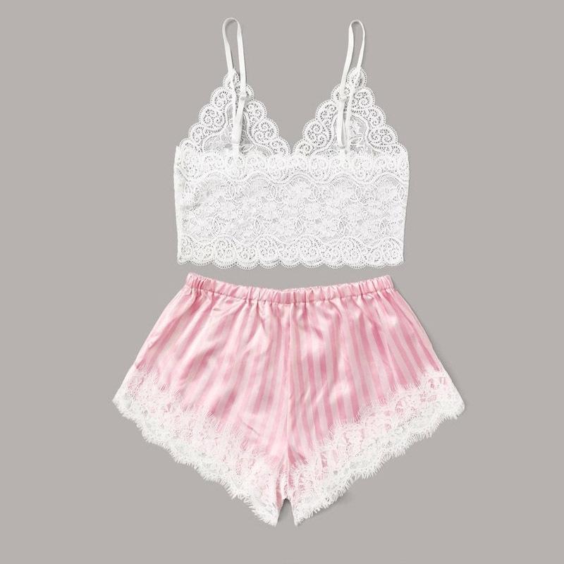 Conjunto de pijama sexy con encaje dividido