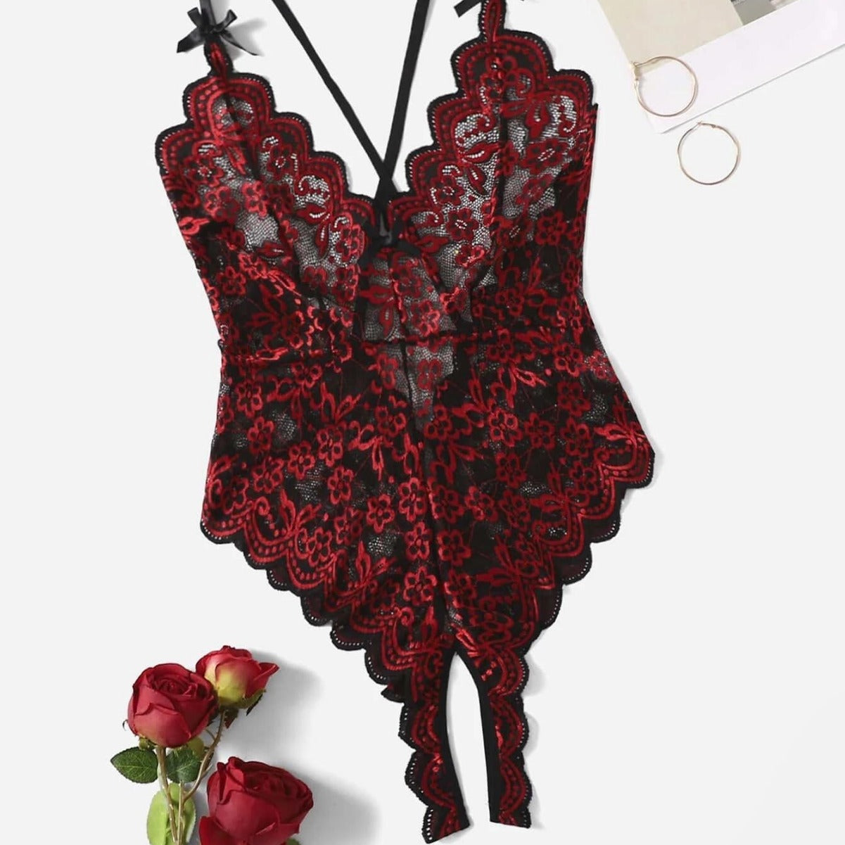 Combinaison sexy en dentelle papillon avec écharpe
