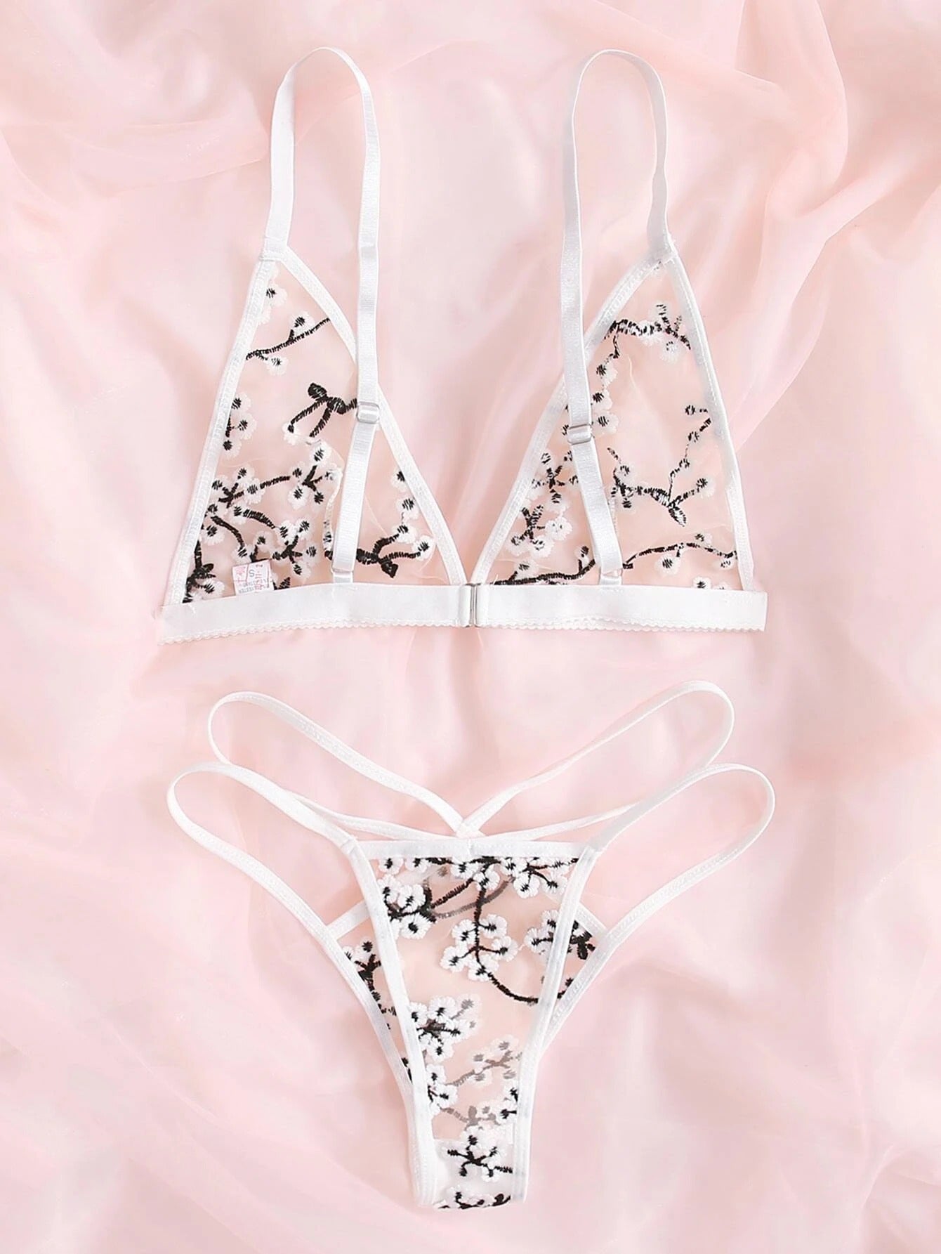 Embroidered Pattern Girl Bra Comfortable Seamless Pure Cotton Thin Small Breast Push up Fresh Girl Sexy Lingerie