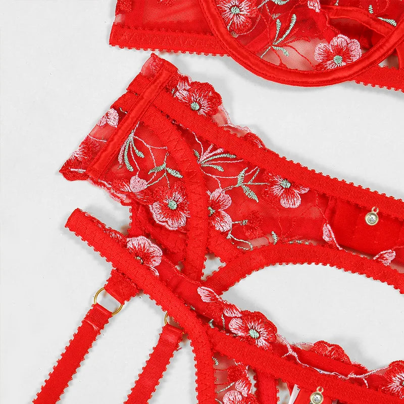 Red Floral Lingerie Lace Transparent Romantic Underwear k Costume With Push Up Bra Cutting Beautiful Set