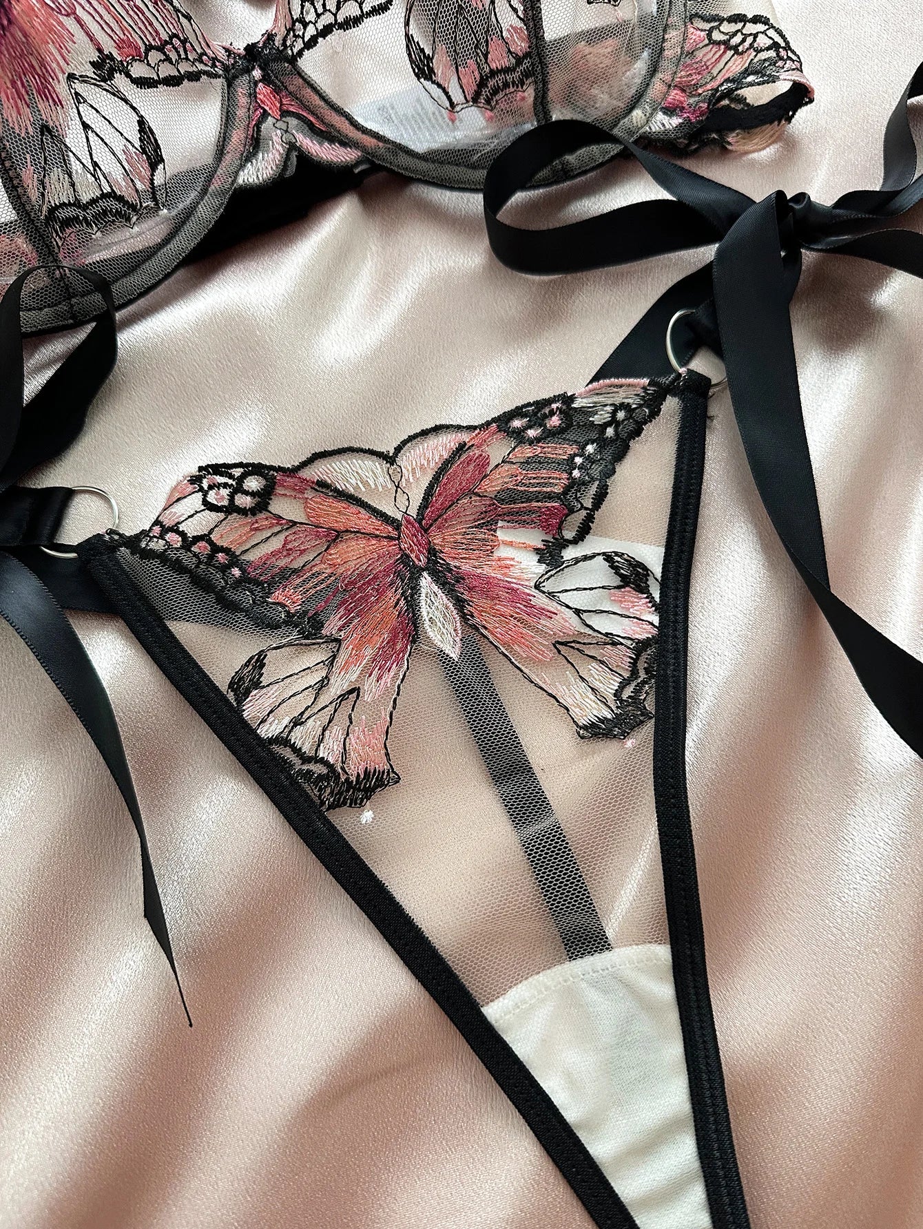 Ellolace Butterfly Lingerie Fancy Lace Delicate Underwear Fairy Embroidery Sheer Exotic Sets Bowknot Bilizna Hot Girl Underwear