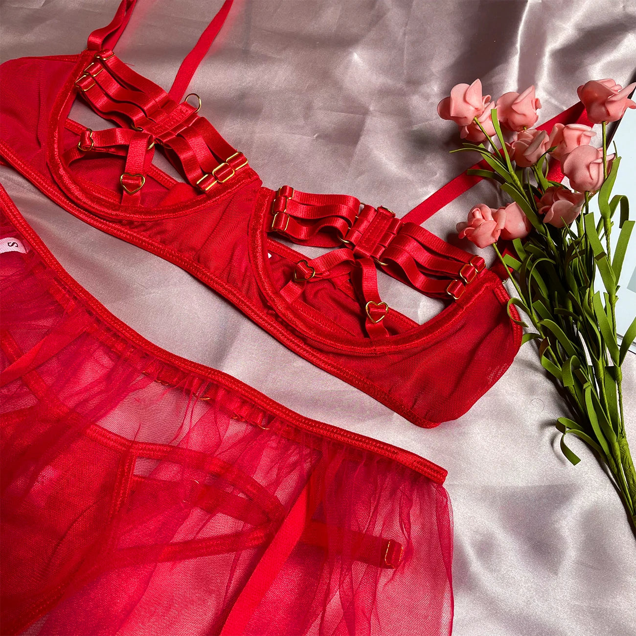 Lencería íntima y caliente ahueca hacia fuera la ropa interior femenina fantasía Langerie Body G-String tangas disfraces