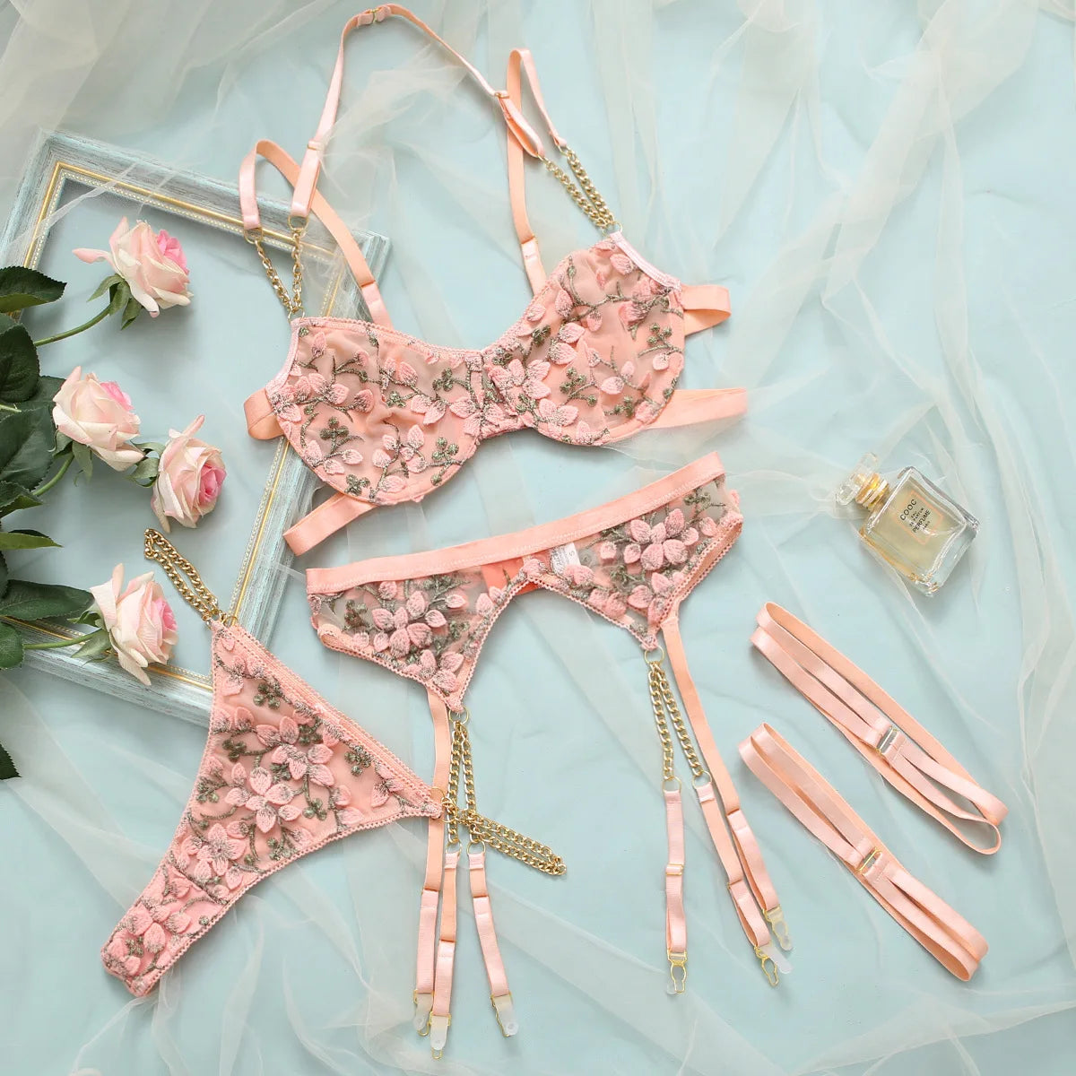 Fancy Lingerie Floral Fairy Beautiful Underwear 4-Piece Lace Exotic Sets With Chain Garters Seamless Sensual Outfit