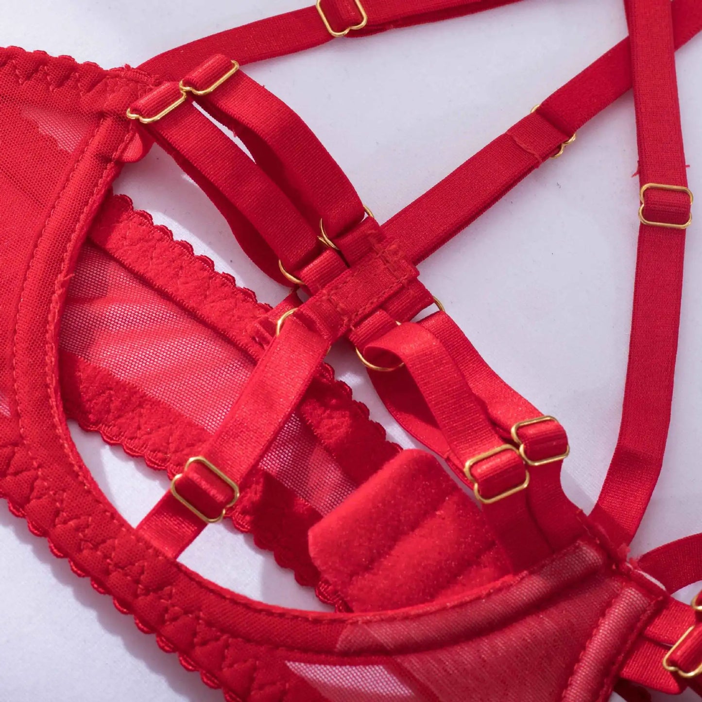 Lencería sensual Conjunto de ropa interior de 5 piezas Disfraces Sujetador hueco Calzoncillos Traje rojo