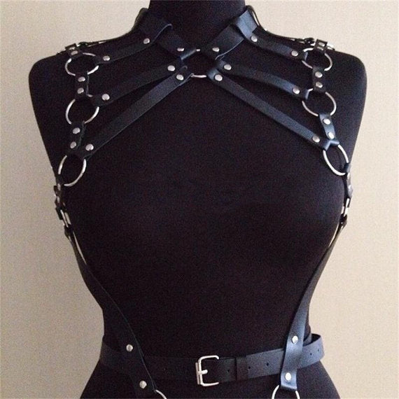 Women's Artificial Leather Body Belly Band Shoulder Wearing Ring Horse Harness For Dancing Toys With
