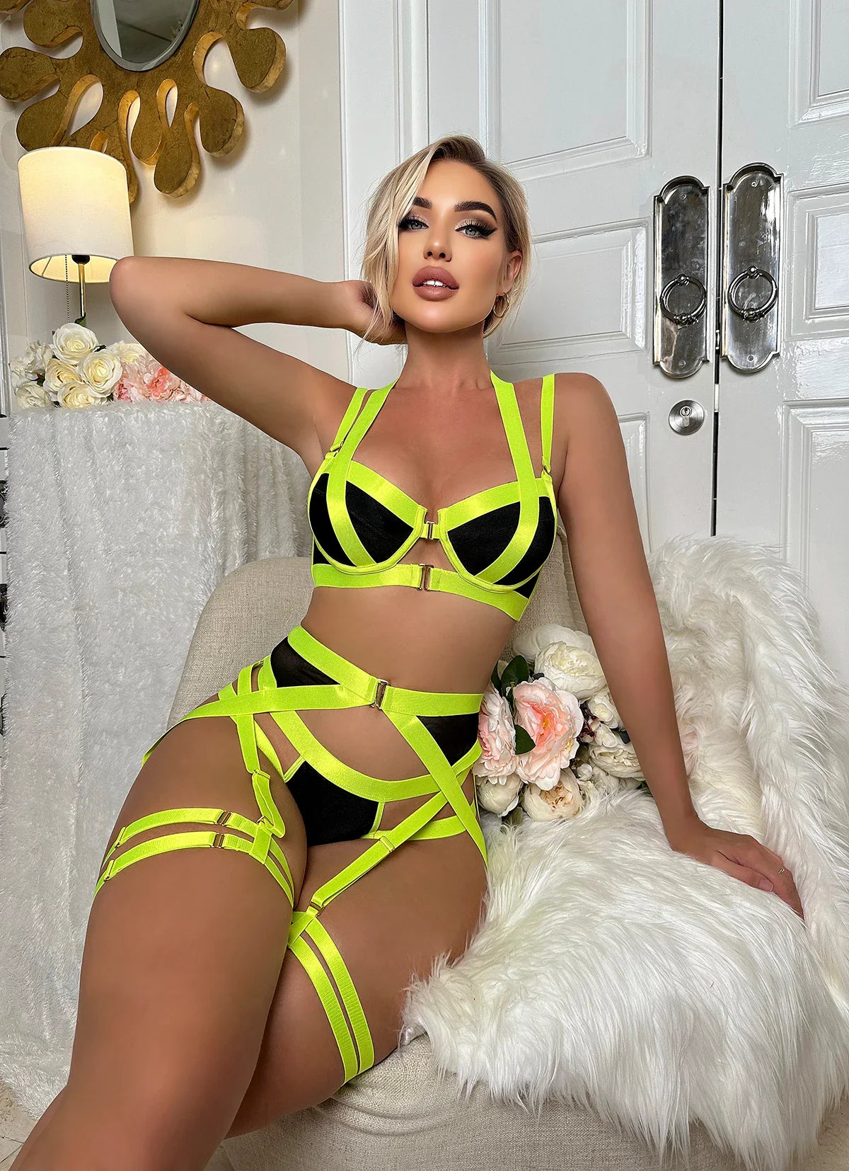 Latex Lingerie Sensual Crotchless Panties k Costume With Push Up Bra Hot Girl Underwear Luxury Support Underwear