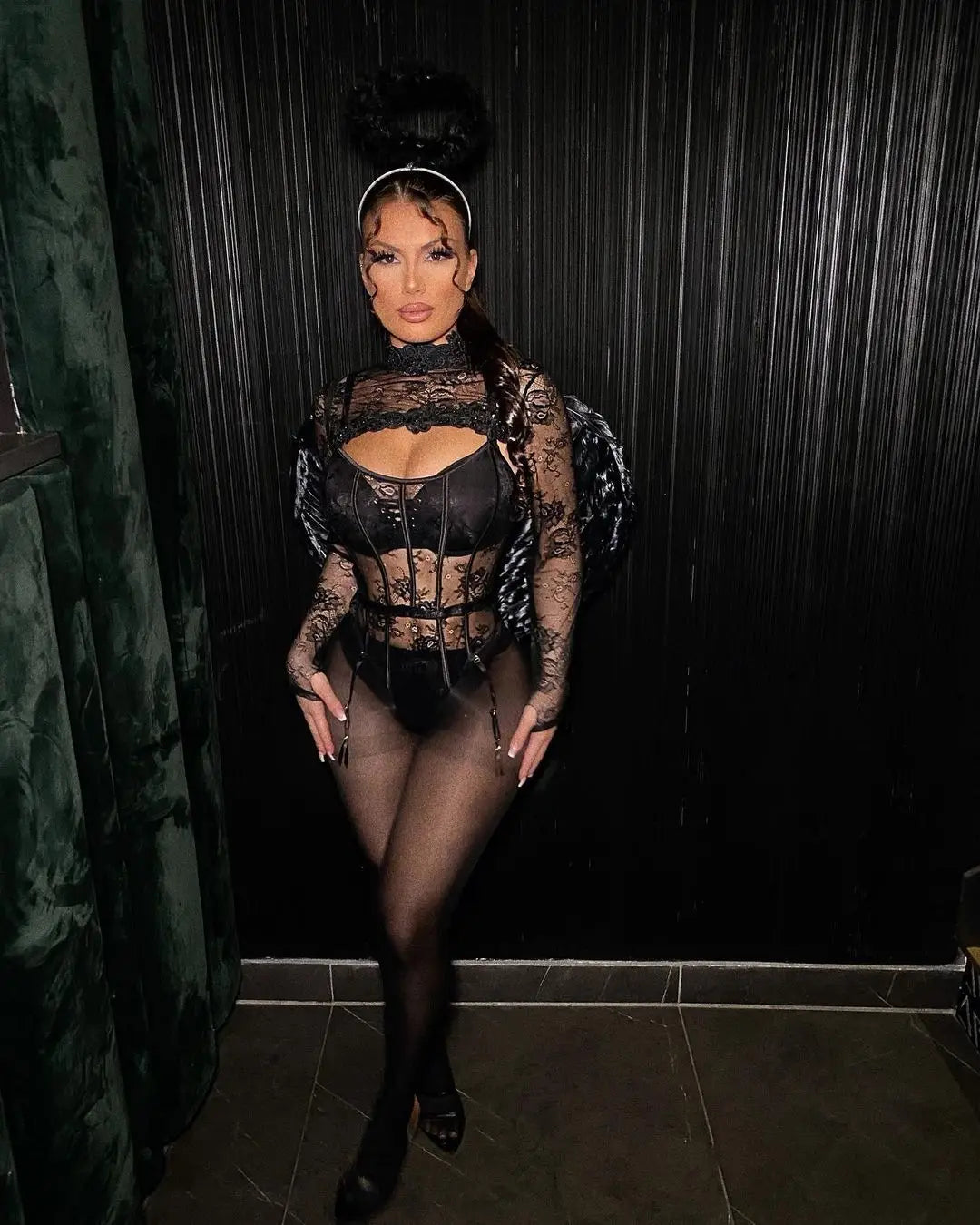 Body en dentelle fantaisie avec hauts courts transparents, tenues romantiques, corps transparent sans entrejambe, corps de boîte de nuit