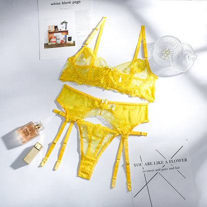 Soutien-gorge brodé en dentelle, culotte, porte-jarretelles, costume trois pièces, lingerie sexy, femme