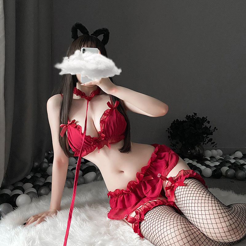 Lencería sexy, tallas grandes y pechos pequeños muestran una gran reunión