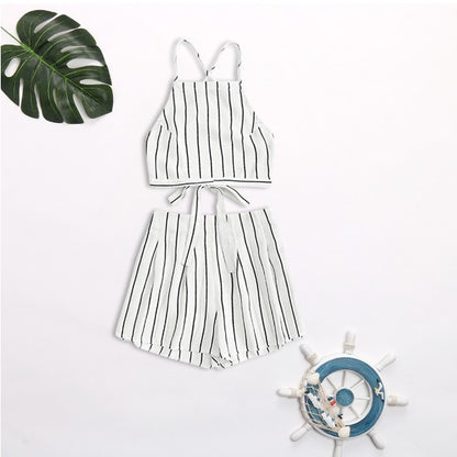 Ensemble de vacances sexy à la plage, dos nu et à bretelles rayées