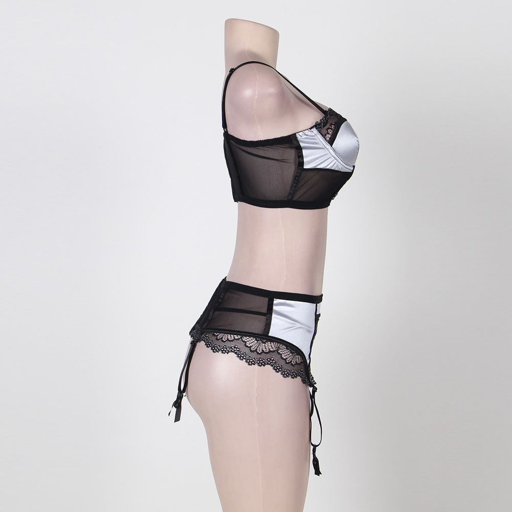 Ensemble de jarretelles à trois points en dentelle de lingerie sexy