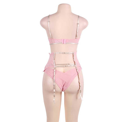Ensemble pyjama sexy avec jarretelles et lingerie sexy