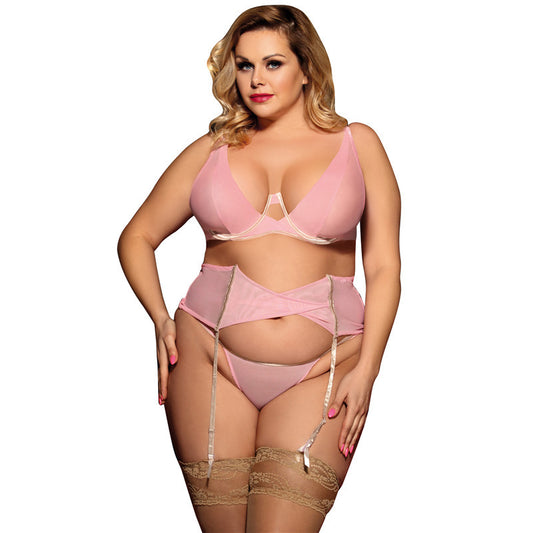 Ensemble pyjama sexy avec jarretelles et lingerie sexy