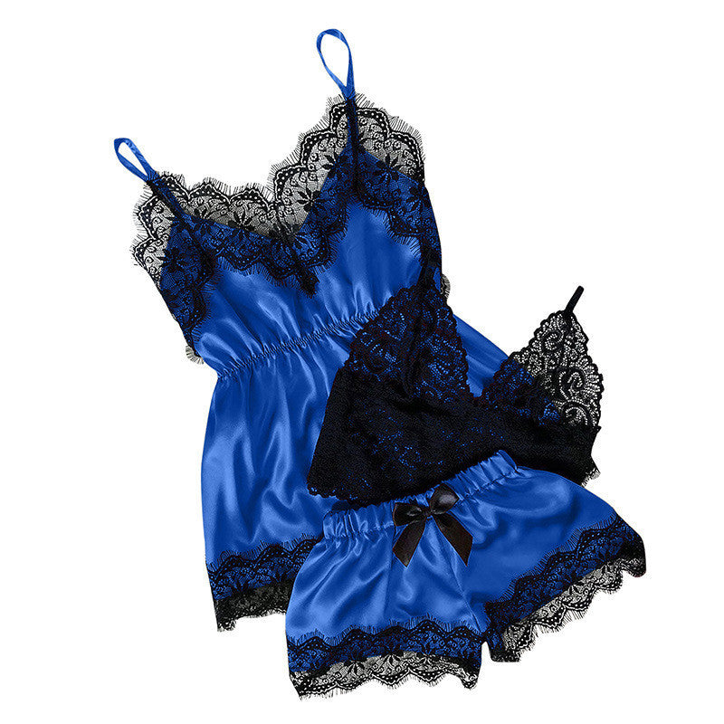 Conjunto de pijama con pantalones cortos con tirantes de encaje y camisón sexy
