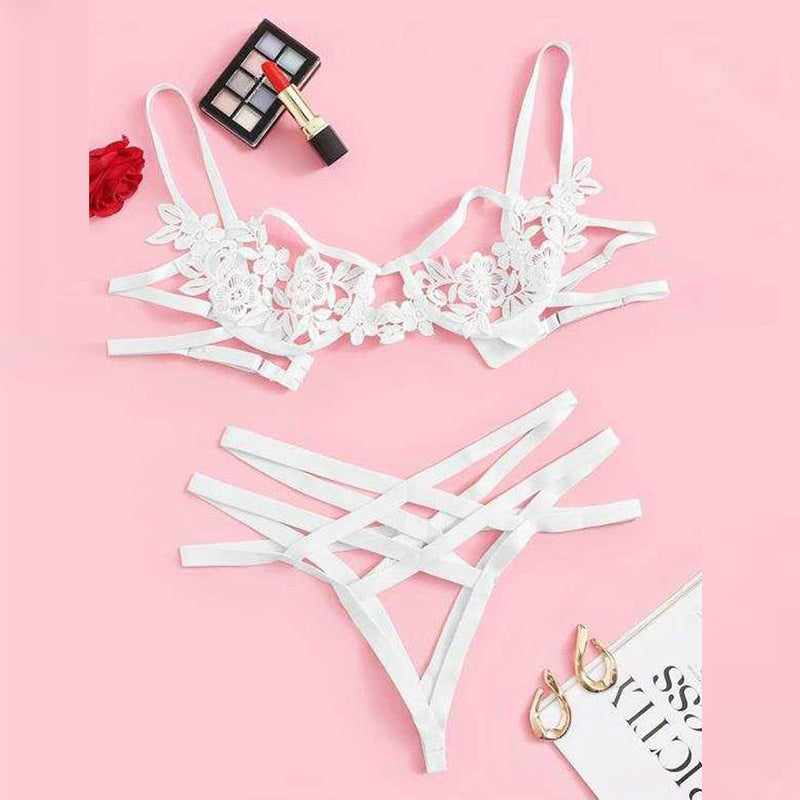 Costume trois points lingerie sexy