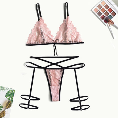 Ensemble de sous-vêtements soutien-gorge à bretelles croisées en dentelle sexy à trois points 