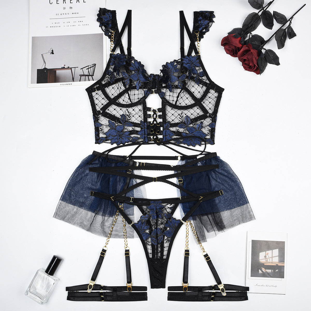 Ensemble de quatre pièces de lingerie sexy avec coutures en maille et chaîne pour l'industrie lourde