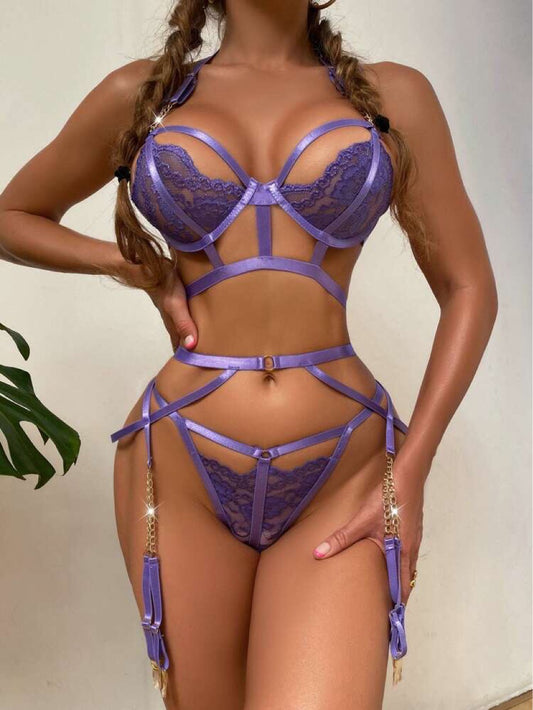 Uniforme de lingerie brodé en dentelle trois pièces pour femmes