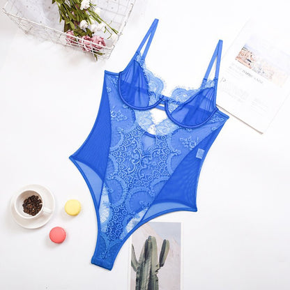 Lingerie Body en dentelle et maille à bretelles