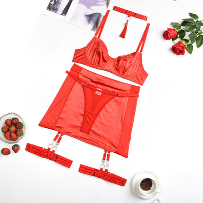 Ensemble de lingerie jupe hanche en satin à col pampille
