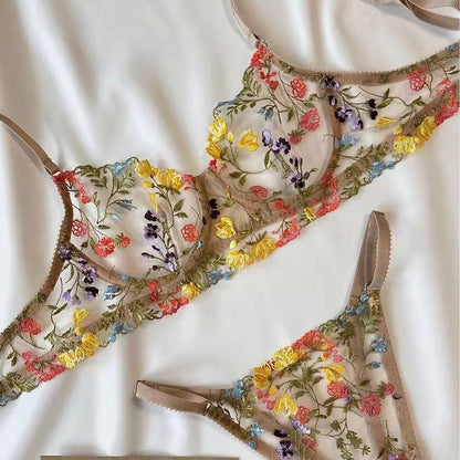 Ensemble deux pièces de lingerie sexy à lacets et coutures en dentelle