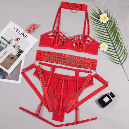 Rassemblez la lingerie évidée de sangle de poitrine pour les femmes