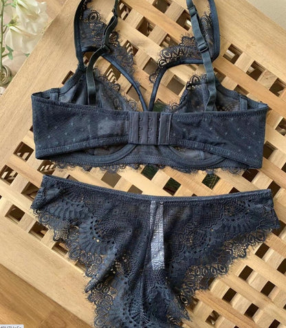 Conjunto de sujetador hueco con bordado de encaje sexy de lencería ultrafina