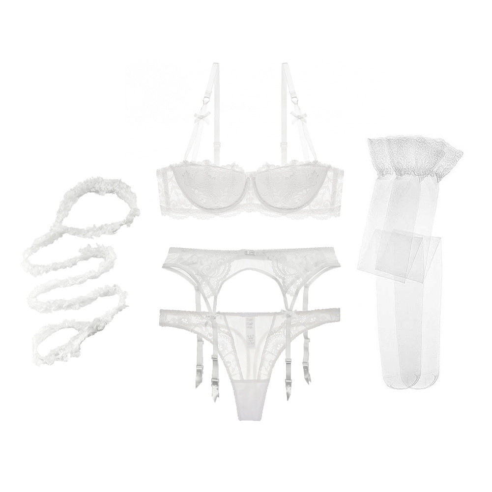 Lingerie sexy en dentelle avec porte-jarretelles
