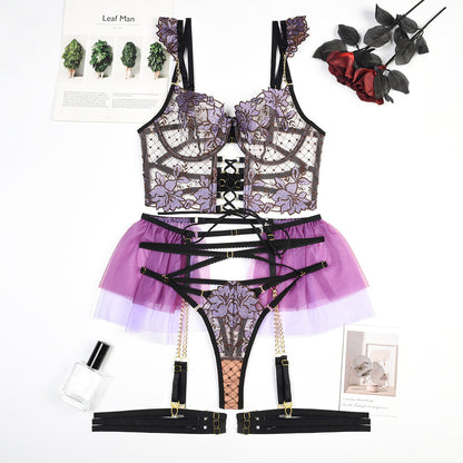 Ensemble de quatre pièces de lingerie sexy avec coutures en maille et chaîne pour l'industrie lourde