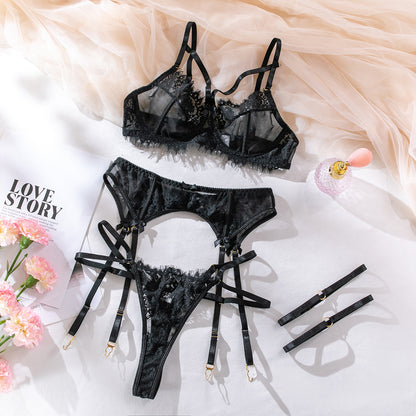 Ensemble quatre pièces en maille et dentelle transparente pour femmes, Push Up, à la mode