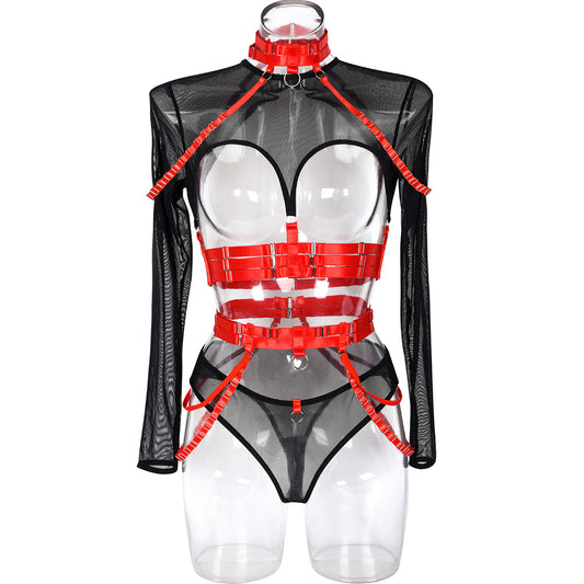 Conjunto sexy de tres piezas en ropa interior sexy para club nocturno con cintura halter y correa compleja