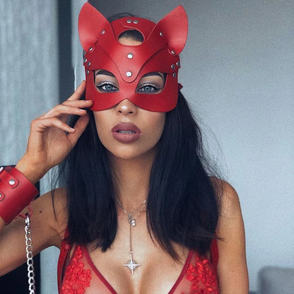 Women  Red  Mask Half Face Cosplay Leather  Party Mask Chain Harness Necklace Masquerade Ball  Punk Fancy Masks