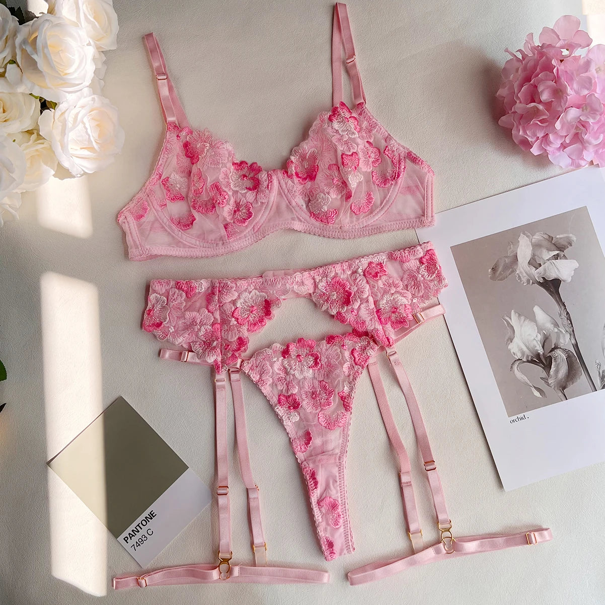 Fancy Lingerie Floral Embroidery Underwear 3-Piece Luxury Lace Garter Brief Sets Bra And Panty y Outfit Intimate