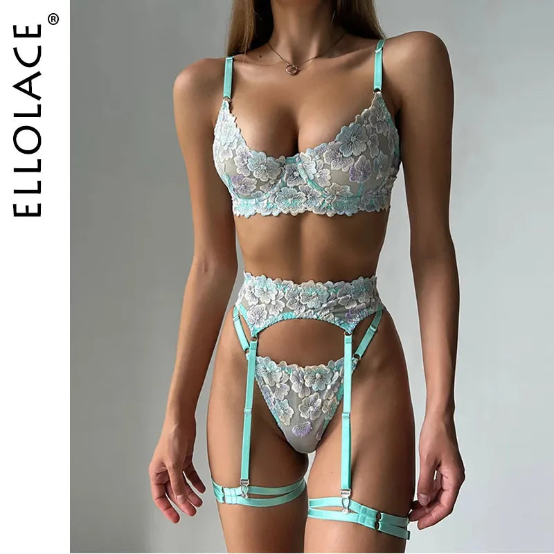 Lencería floral Ropa interior delicada Encaje de lujo Kits íntimos finos y conjunto de sujetador y bragas Traje transparente 