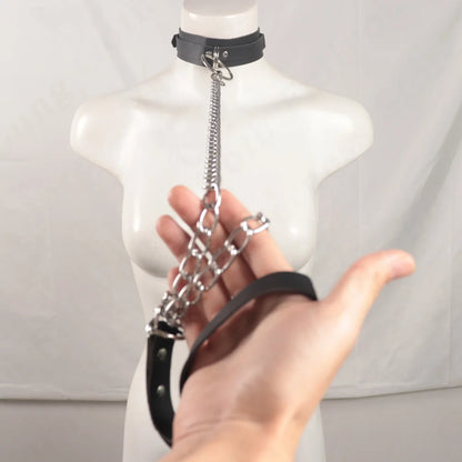 Collier ras du cou en cuir fait à la main, avec joint torique et chaîne, accessoire de jeu de rôle réglable, collier d'amour pour Couples 