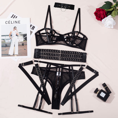 Rassemblez la lingerie évidée de sangle de poitrine pour les femmes