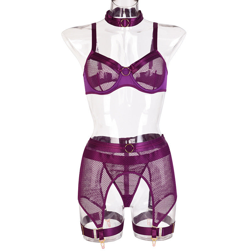 Lingerie sexy quatre pièces en maille avec coutures métalliques